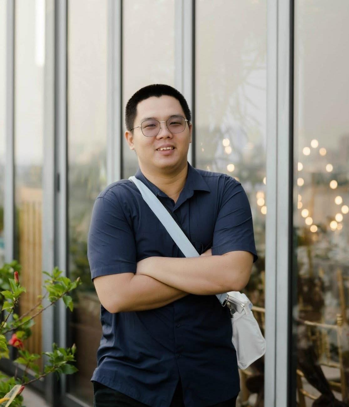 Nhà môi giới Phan Đình Khải